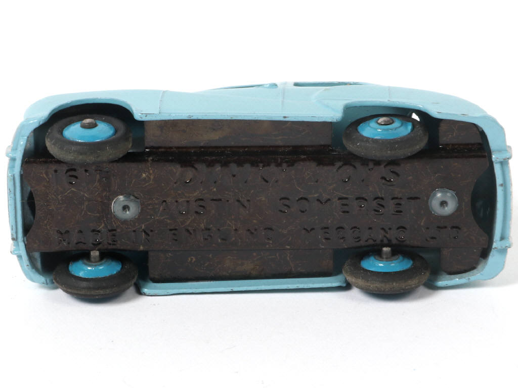 Lot 222 - DINKY TOYS (GB) (1)