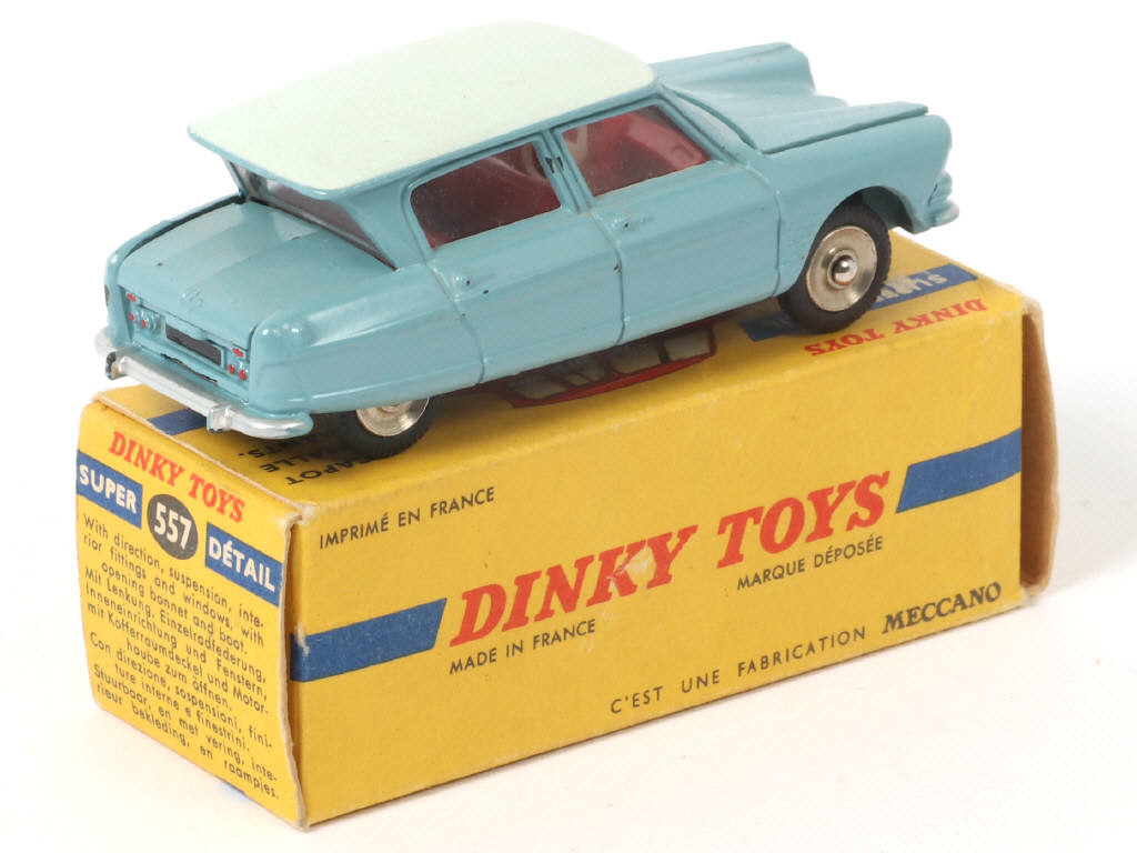 Lot 323 - DINKY TOYS (FRANCE) (1)