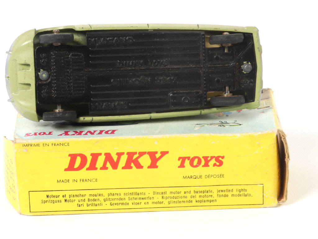 Lot 309 - DINKY TOYS (FRANCE) (1)