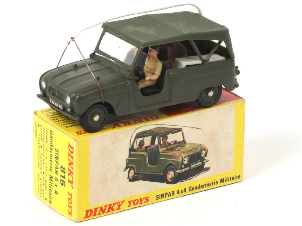 Lot 380 - DINKY TOYS (FRANCE) (1)
