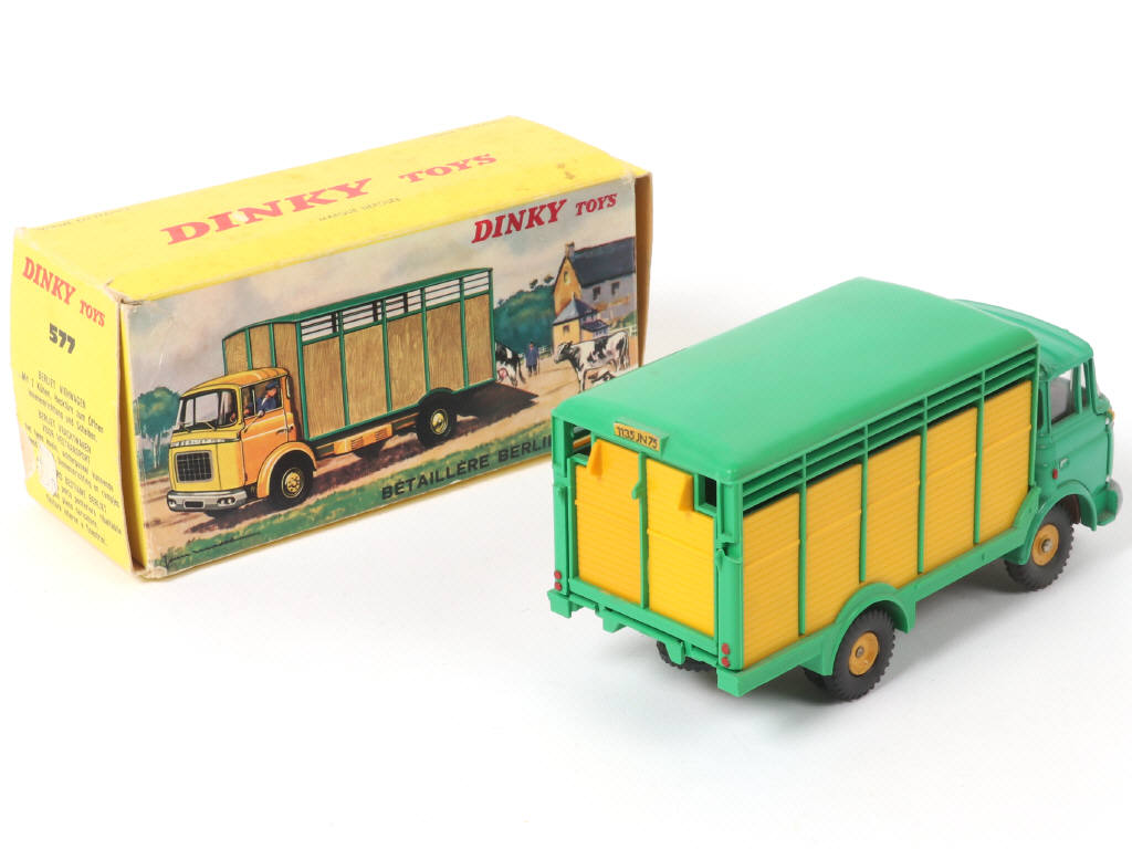 Lot 361 - DINKY TOYS (FRANCE) (1)