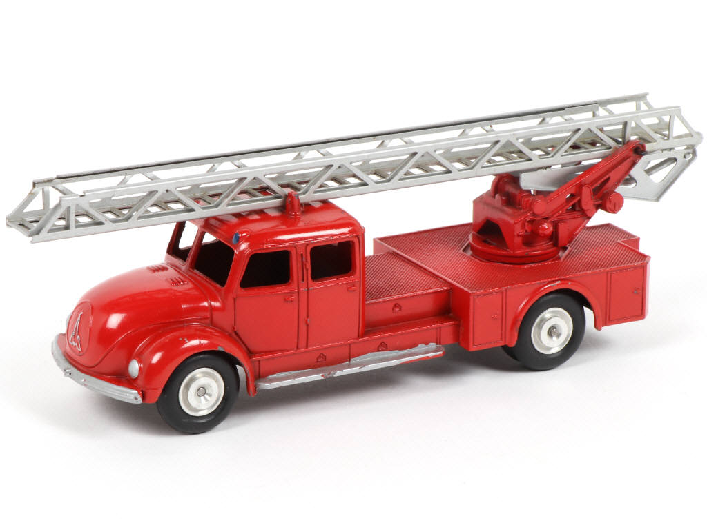 Lot 108 - MÄRKLIN (ALLEMAGNE) (1)