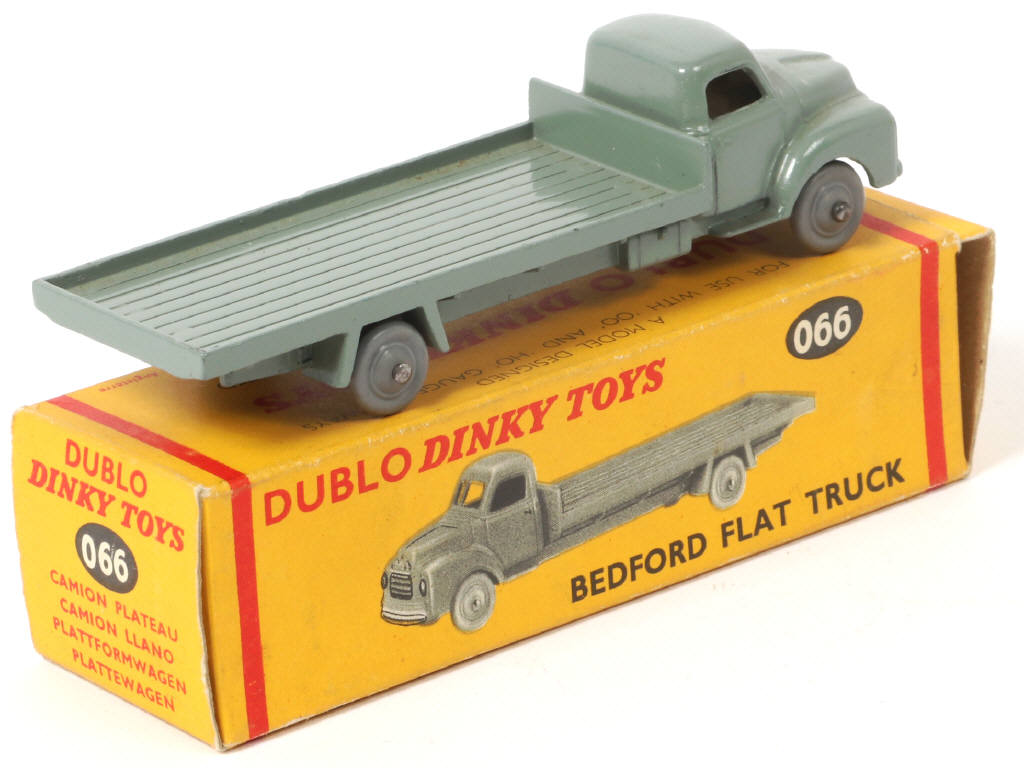Lot 238 - DINKY TOYS (GB) (1)