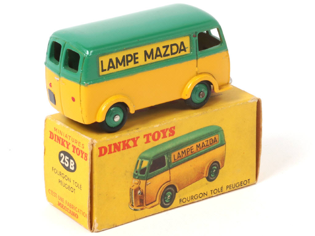Lot 338 - DINKY TOYS (FRANCE) (1)