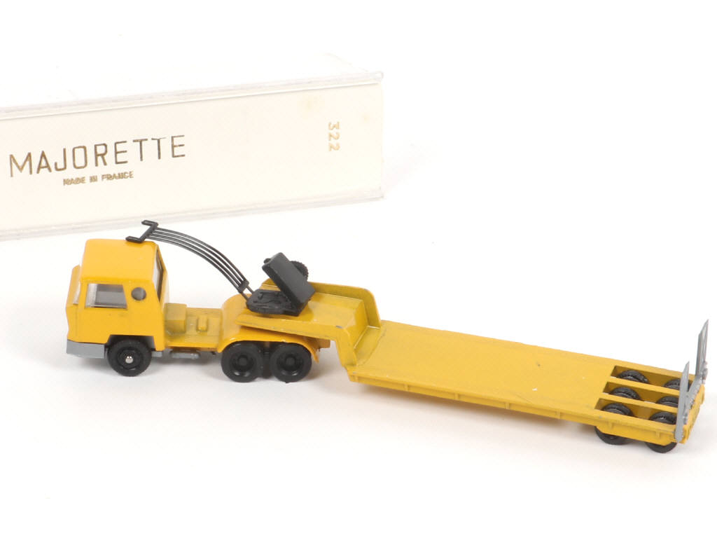 Lot 200 - MAJORETTE (FRANCE) (1)