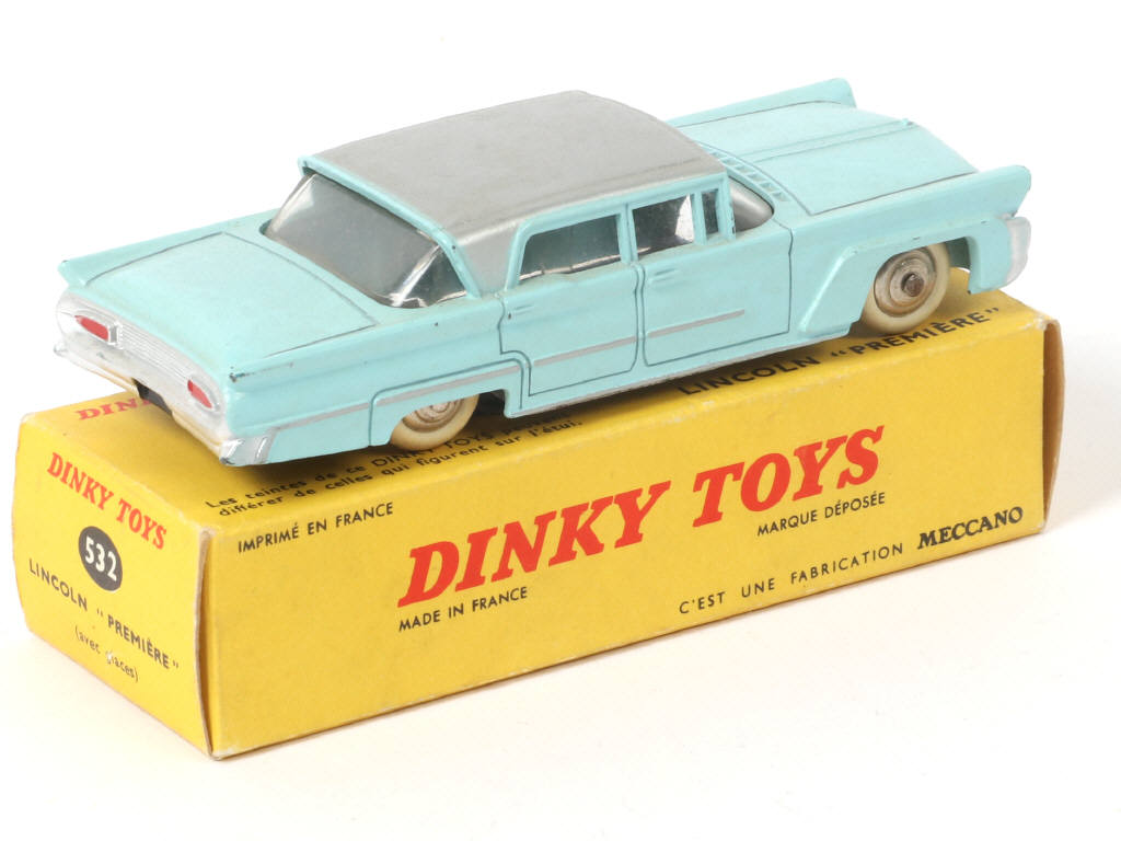 Lot 311 - DINKY TOYS (FRANCE) (1)