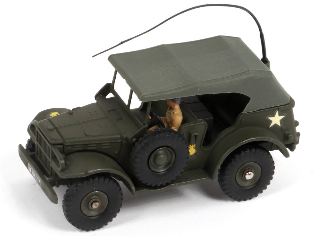 Lot 372 - DINKY TOYS (FRANCE) (1)