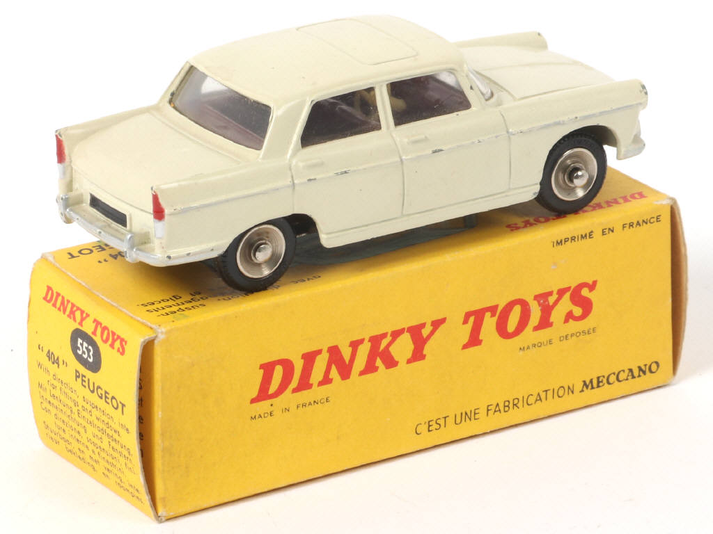 Lot 319 - DINKY TOYS (FRANCE) (1)
