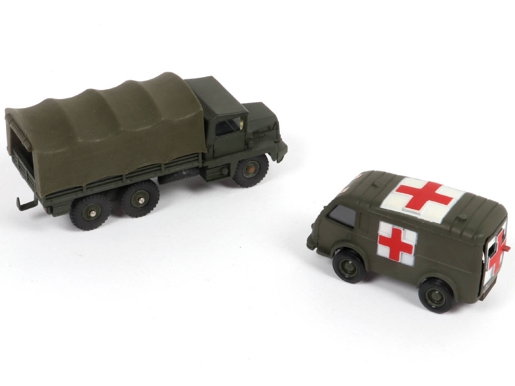Lot 386 - DINKY TOYS (FRANCE) (2)