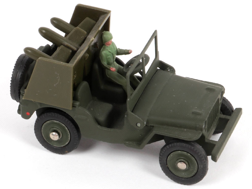 Lot 373 - DINKY TOYS (FRANCE) (1)
