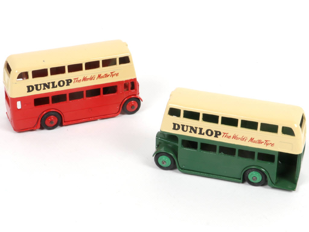 Lot 266 - DINKY TOYS (GB) (1)