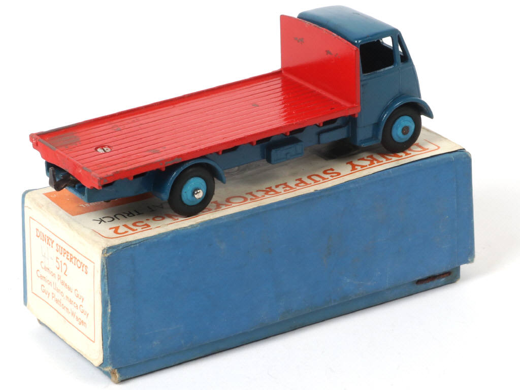 Lot 242 - DINKY TOYS (GB) (1)