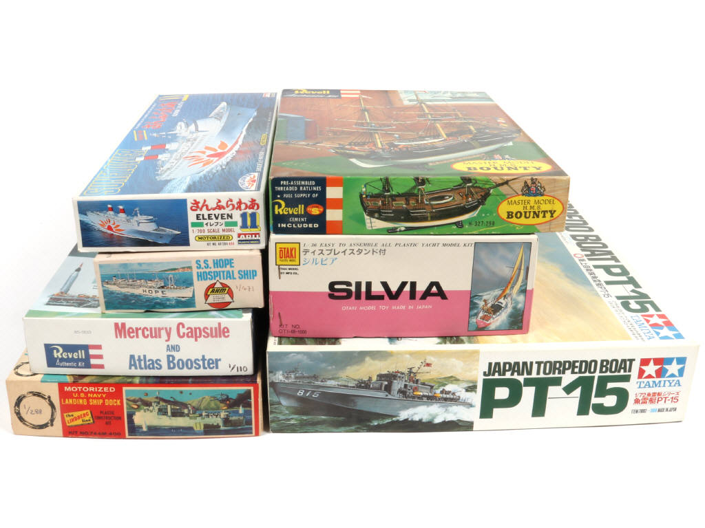 Lot 7 - DIVERS (7)