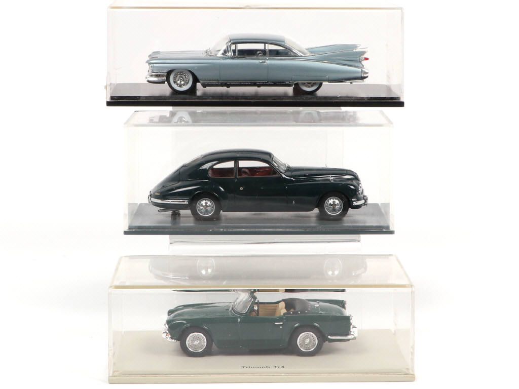 Lot 222 - SPARK (MACAU) (3)