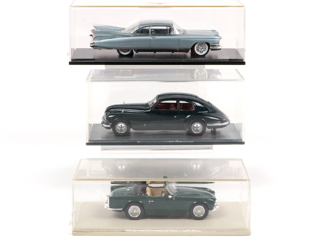 Lot 222 - SPARK (MACAU) (3)