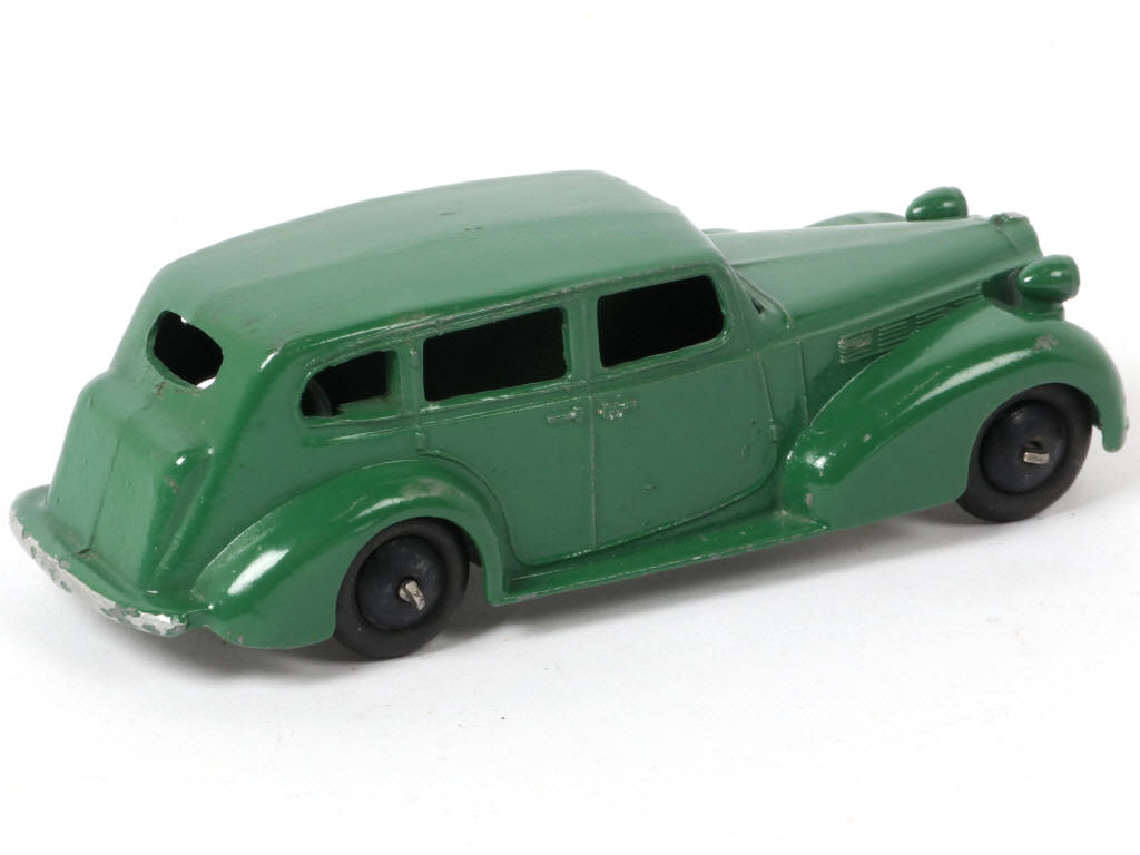 Lot 259 - DINKY TOYS (GB) (1)