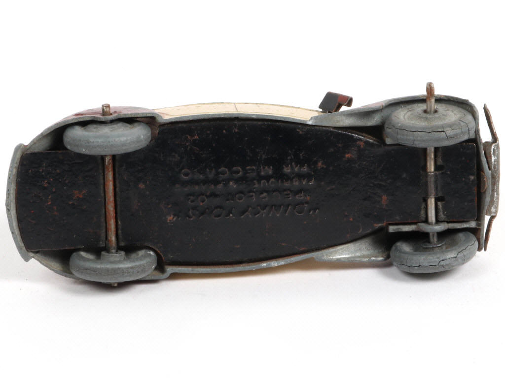 Lot 320 - DINKY TOYS (FRANCE) (1)