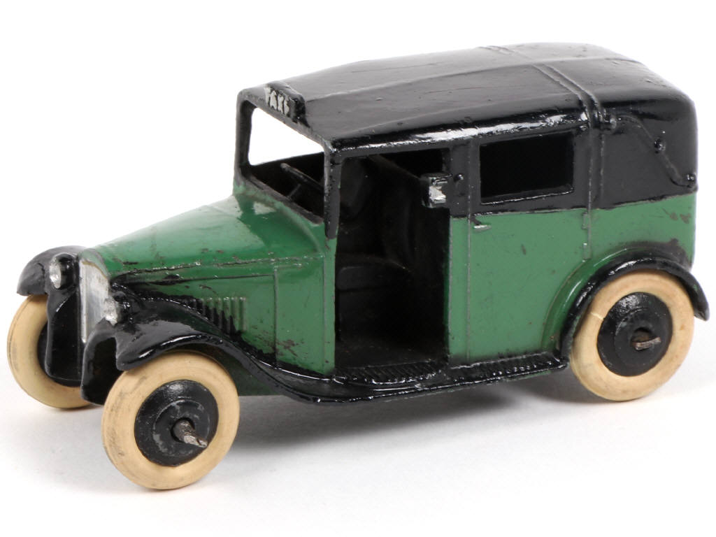 Lot 260 - DINKY TOYS (GB) (1)