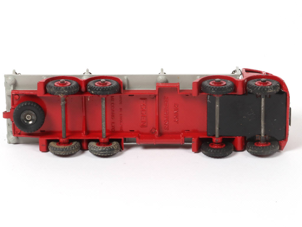 Lot 272 - DINKY TOYS (GB) (1)