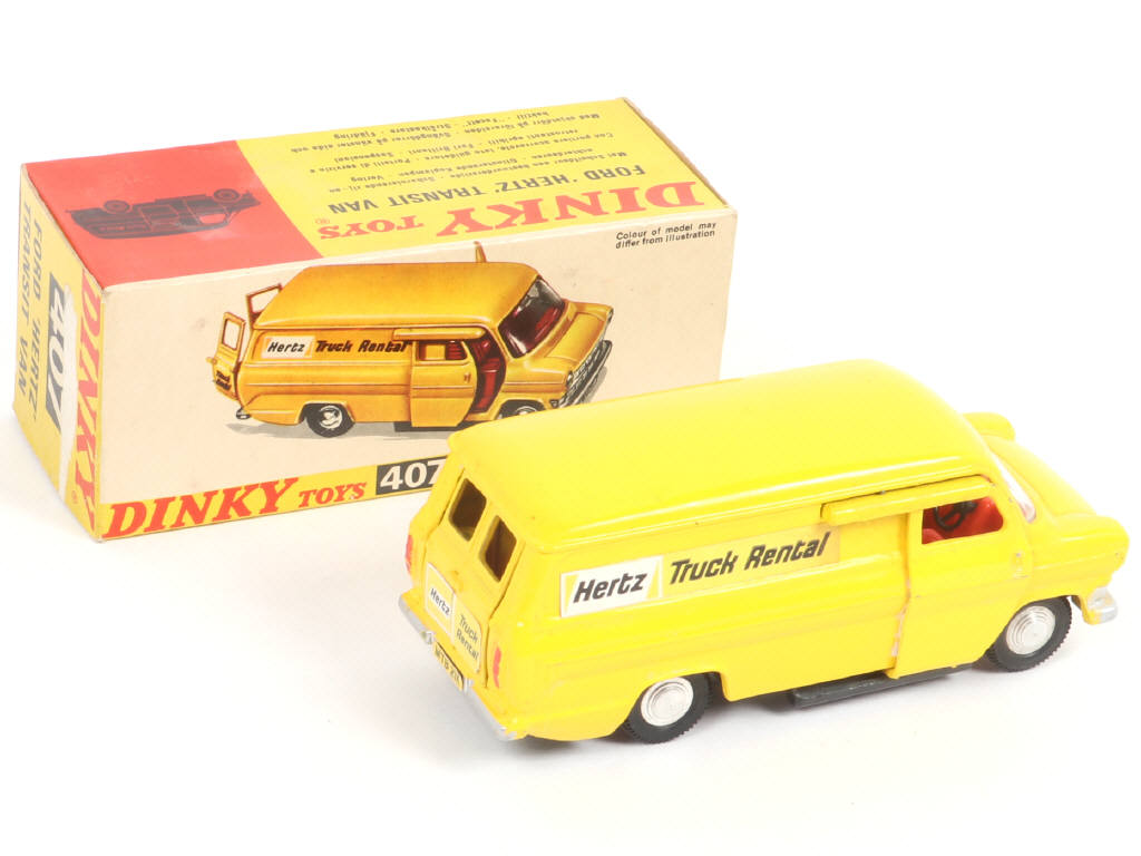 Lot 311 - DINKY TOYS (GB) (1)