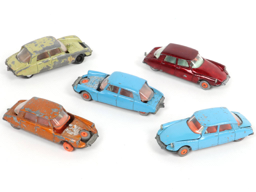 Lot 275 - MAJORETTE (FRANCE) (5)