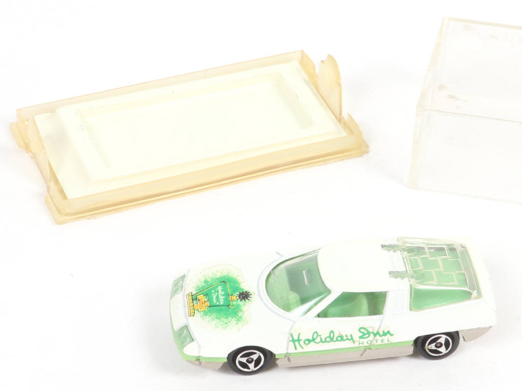 Lot 272 - MAJORETTE (FRANCE) (1)