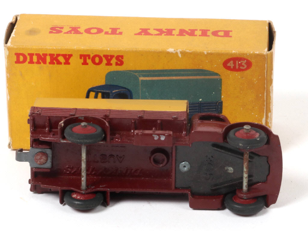 Lot 315 - DINKY TOYS (GB) (1)