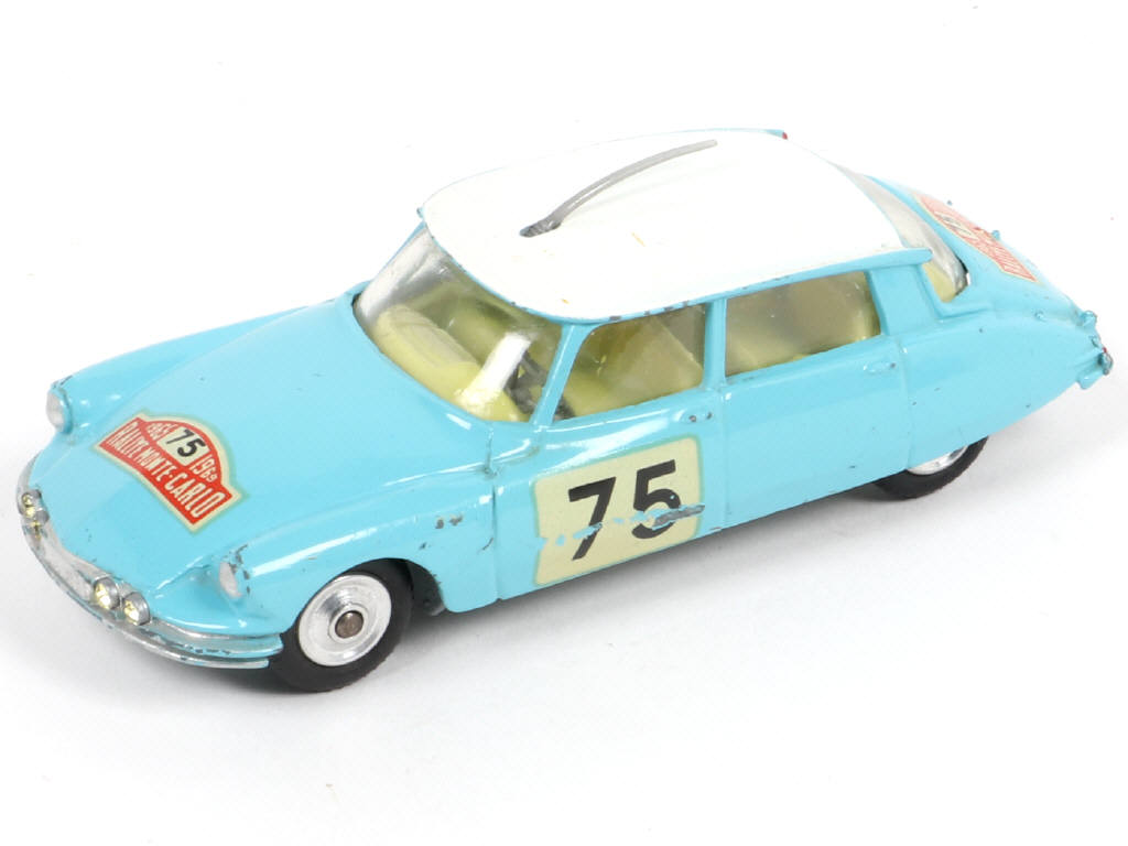 Lot 179 - CORGI TOYS (GB) (1)