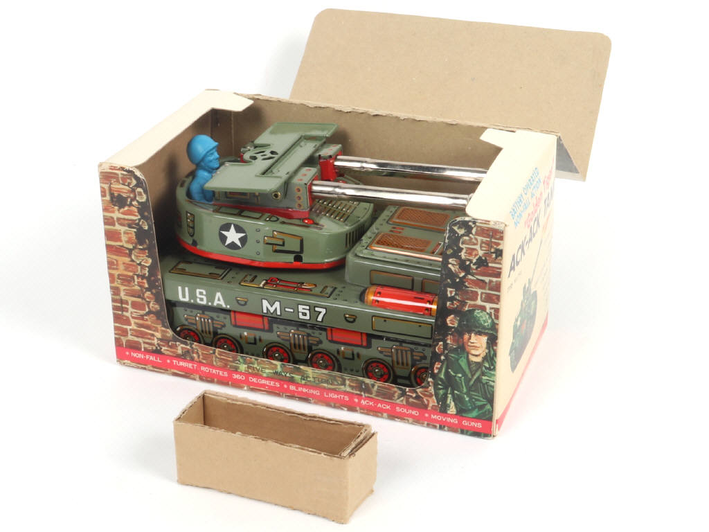 Lot 18 - YONEZAWA TOYS (JAPON) (1)