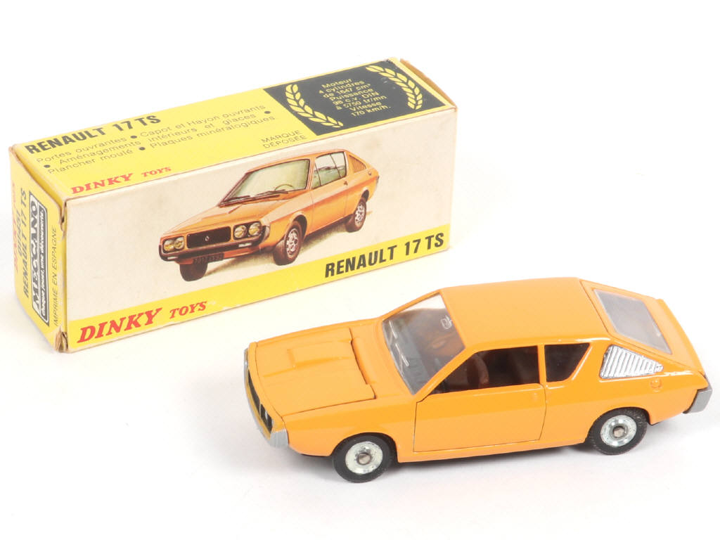 Lot 426 - DINKY TOYS (FRANCE) (1)