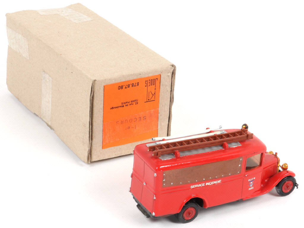 Lot 229 - MINITRUCKS (FRANCE) (1)