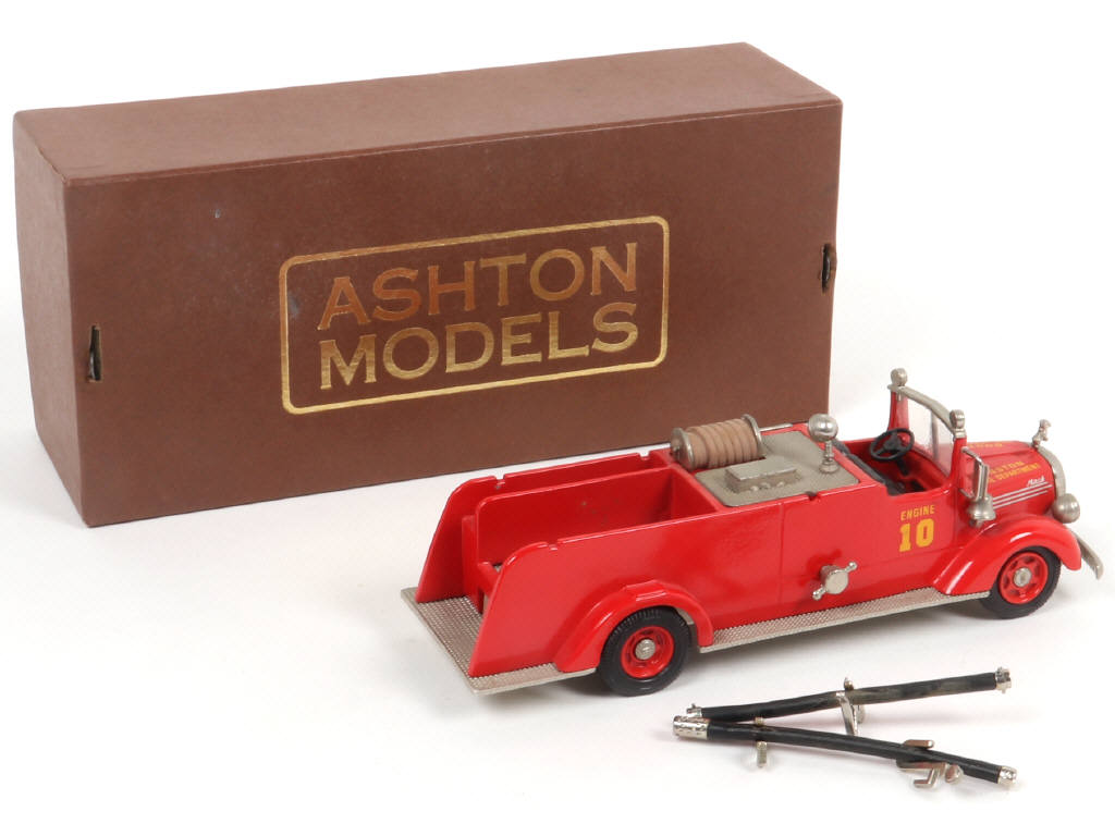 Lot 72 - ASHTON MODELS (USA) (1)