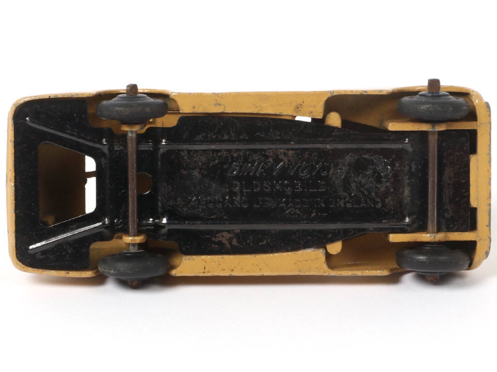 Lot 300 - DINKY TOYS (GB) (1)