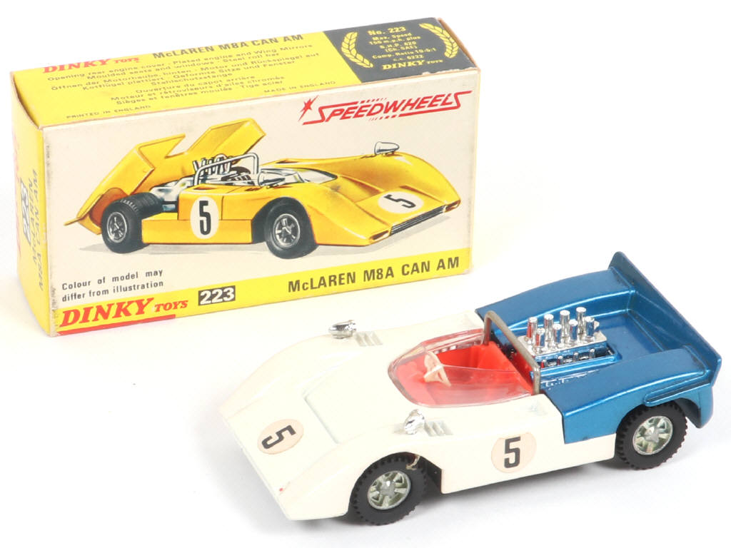 Lot 324 - DINKY TOYS (GB) (1)