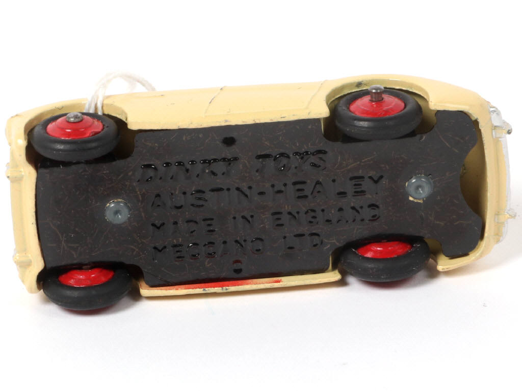 Lot 303 - DINKY TOYS (GB) (1)