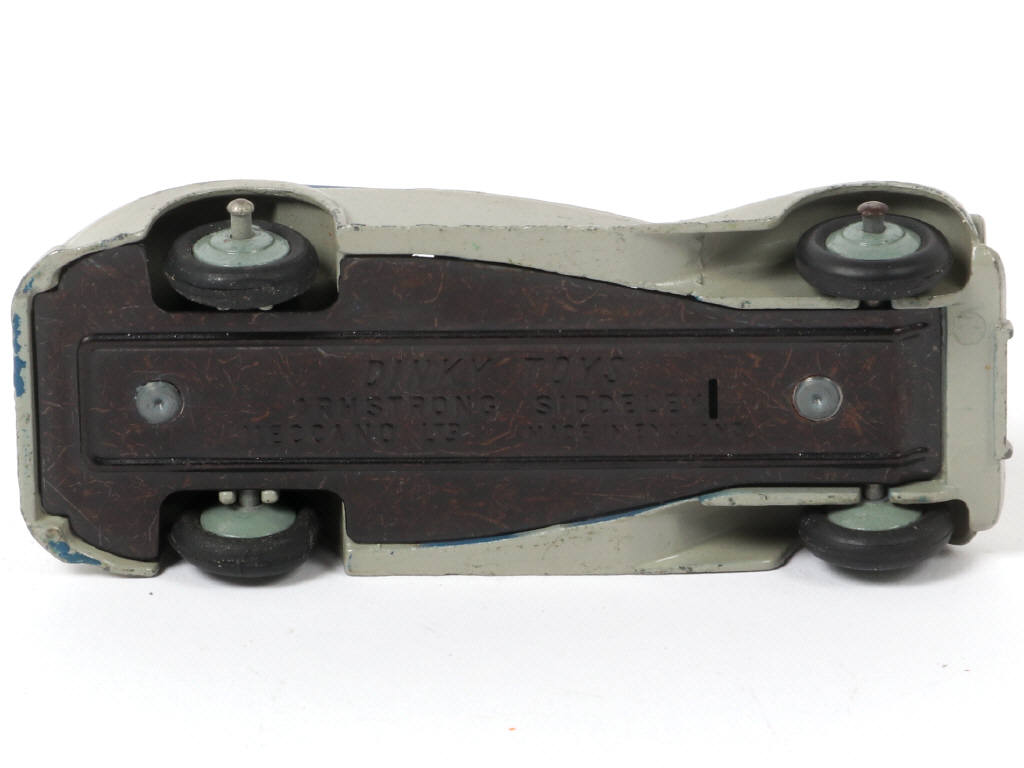 Lot 298 - DINKY TOYS (GB) (1)