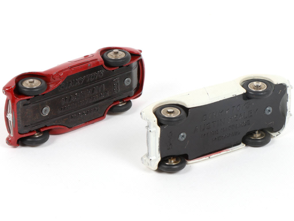 Lot 446 - DINKY TOYS (FRANCE) (2)