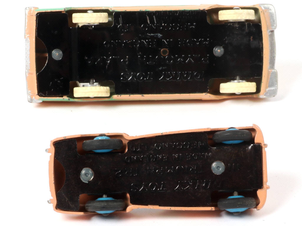 Lot 357 - DINKY TOYS (GB) (2)