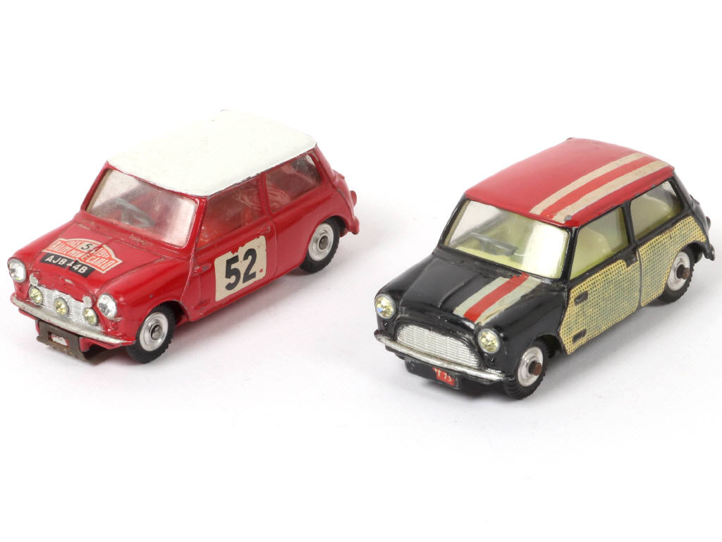 Lot 224 - CORGI TOYS (GB) (2)