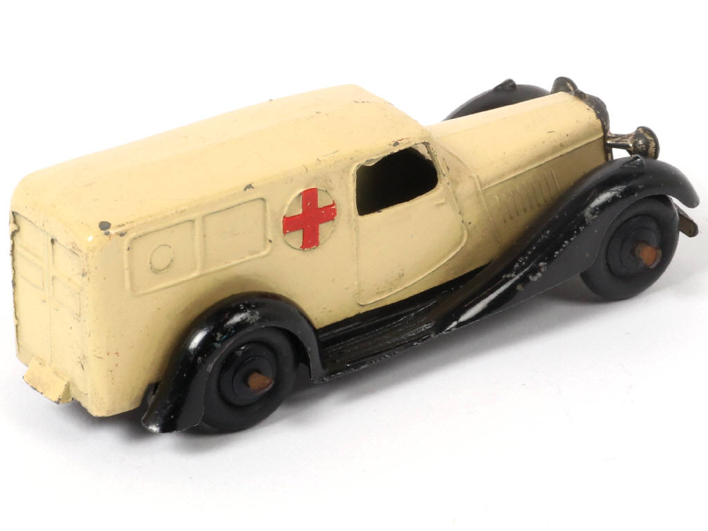 Lot 308 - DINKY TOYS (GB) (1)