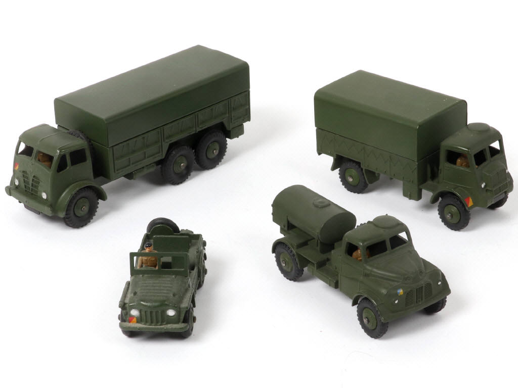 Lot 346 - DINKY TOYS (GB) (4)