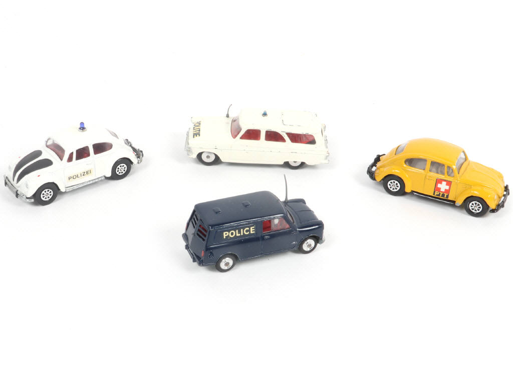 Lot 226 - CORGI TOYS (GB) (4)