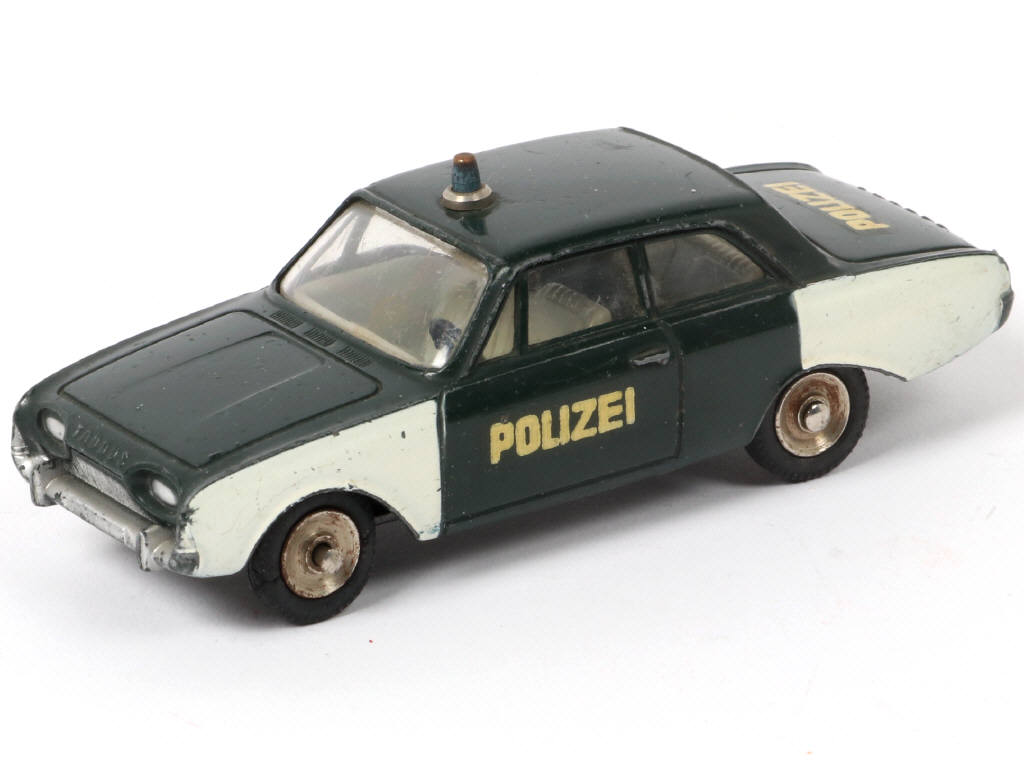 Lot 420 - DINKY TOYS (FRANCE) (1)