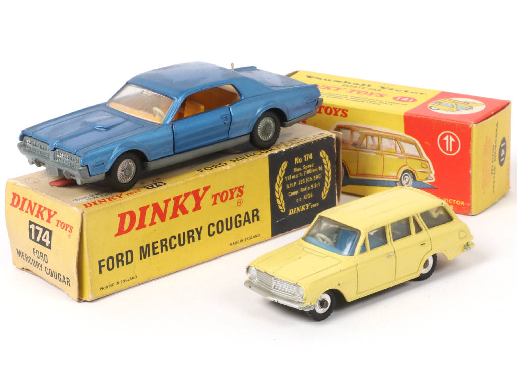Lot 366 - DINKY TOYS (GB) (2)