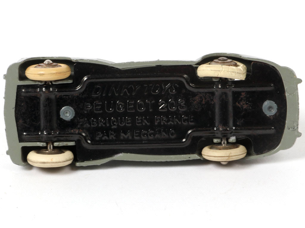 Lot 416 - DINKY TOYS (FRANCE) (1)