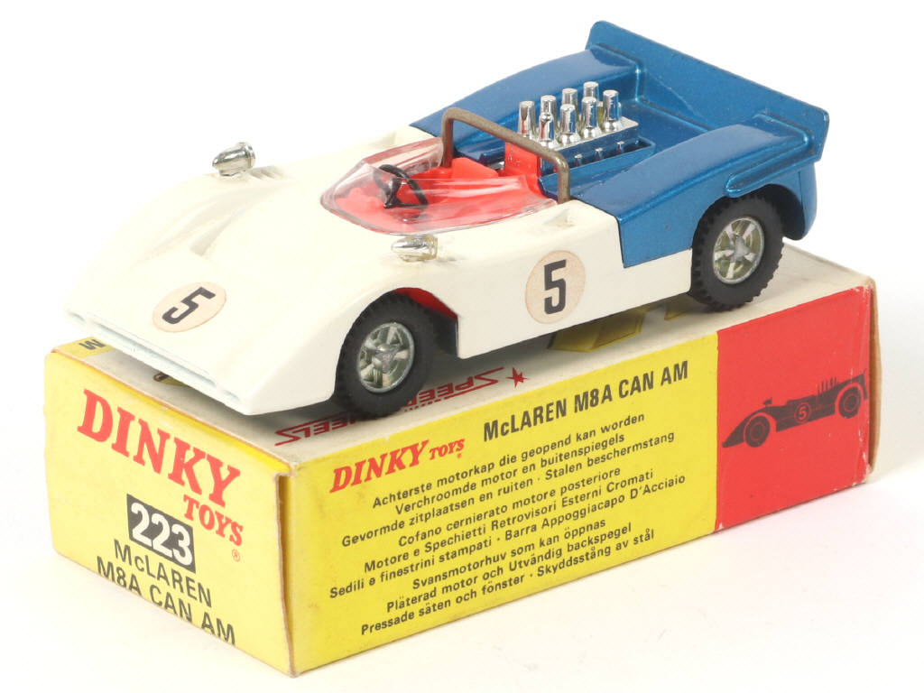 Lot 323 - DINKY TOYS (GB) (1)