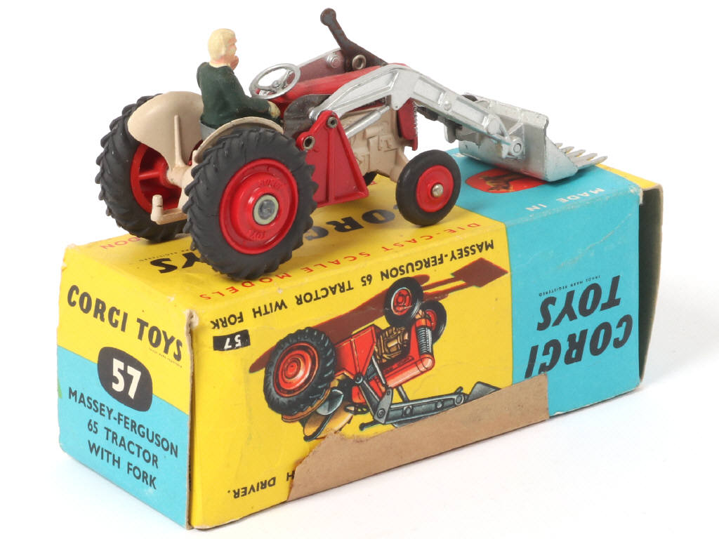 Lot 222 - CORGI TOYS (GB) (1)