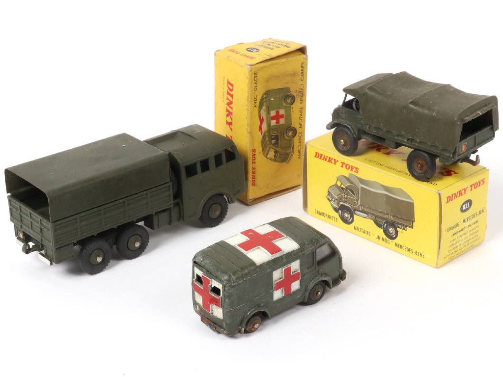 Lot 438 - DINKY TOYS (FRANCE) (3)