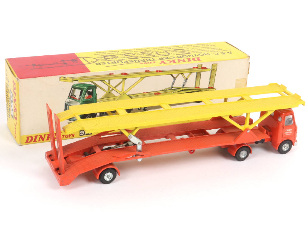 Lot 337 - DINKY TOYS (GB) (1)