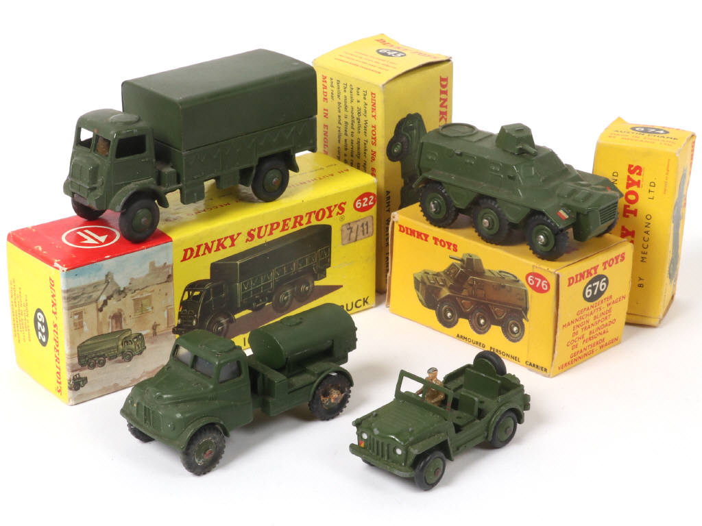 Lot 349 - DINKY TOYS (GB) (4)